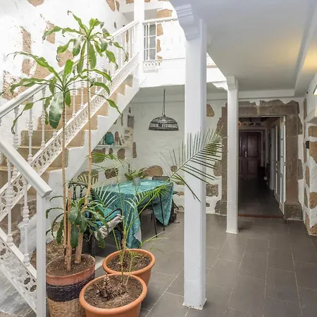 Flatguest La Casona Roja Holiday home Santa Brigida (Gran Canaria)