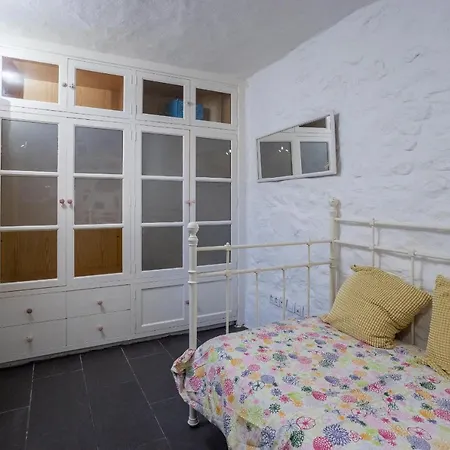 Flatguest La Casona Roja Holiday home *